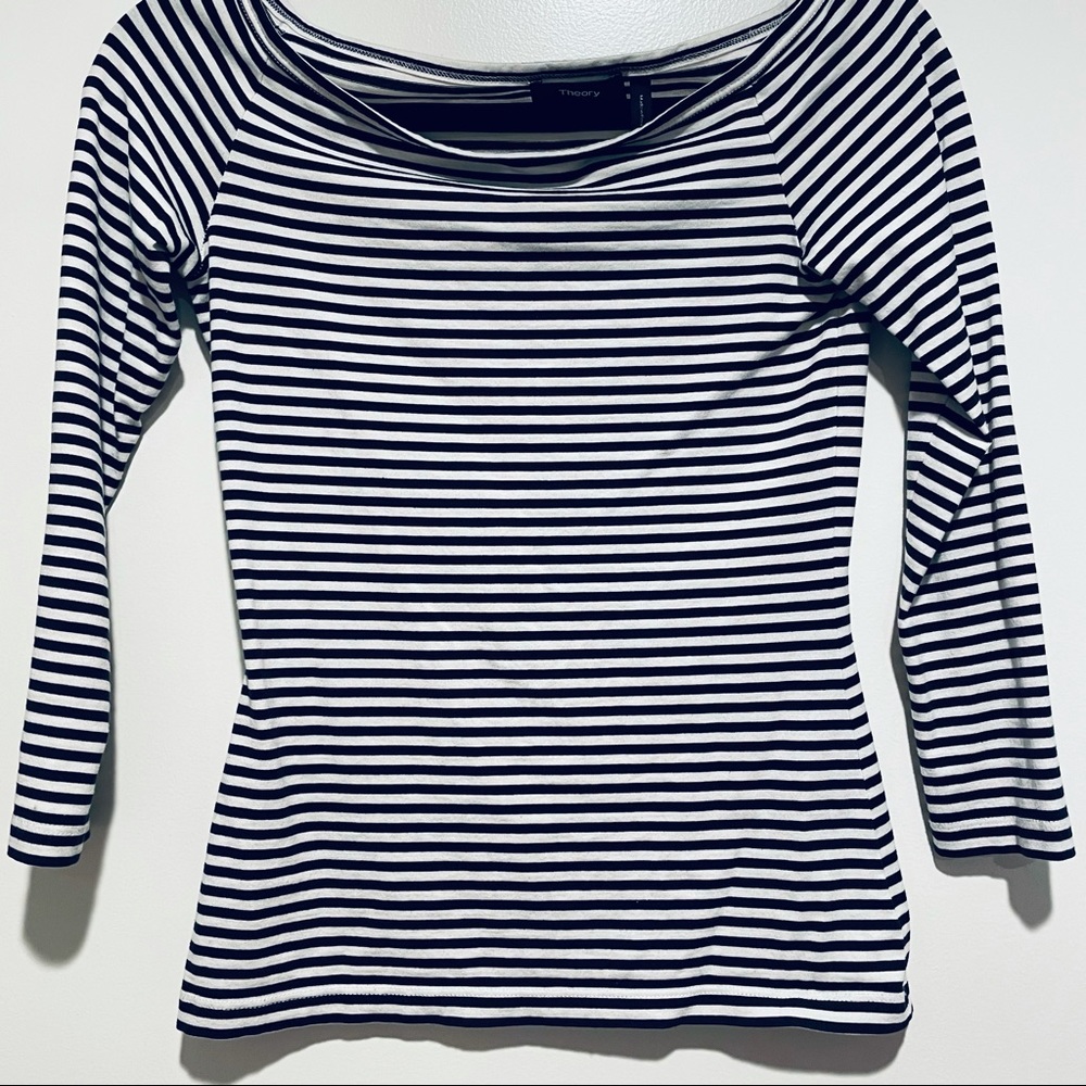 Theory Ennalyn B Black and White Stripe Scoop Neck Top Size P (XS/S)
